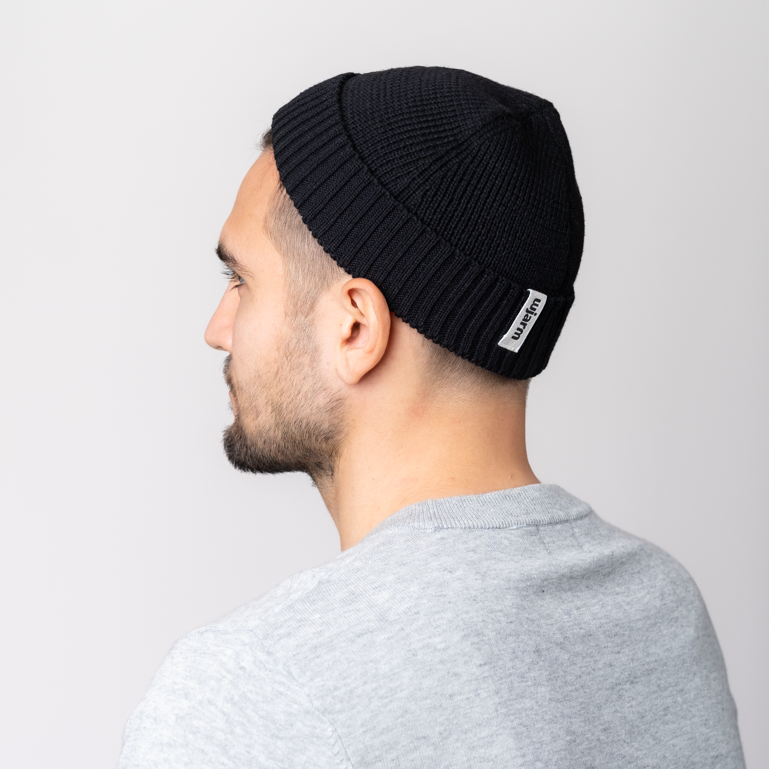 Kjomp Low and Thin Beanie, Black - Men