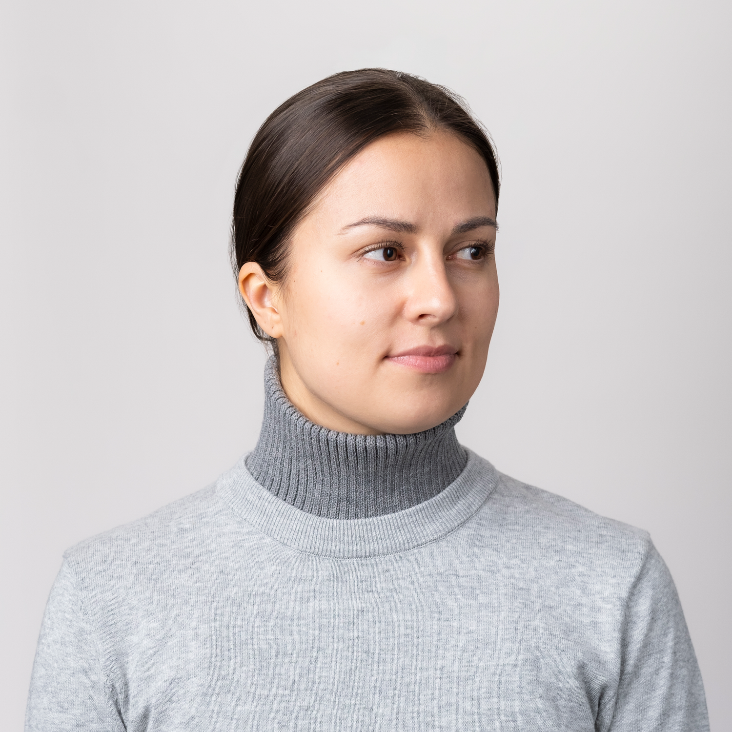 Ilakka Kauluri, Harmaa - Naisten