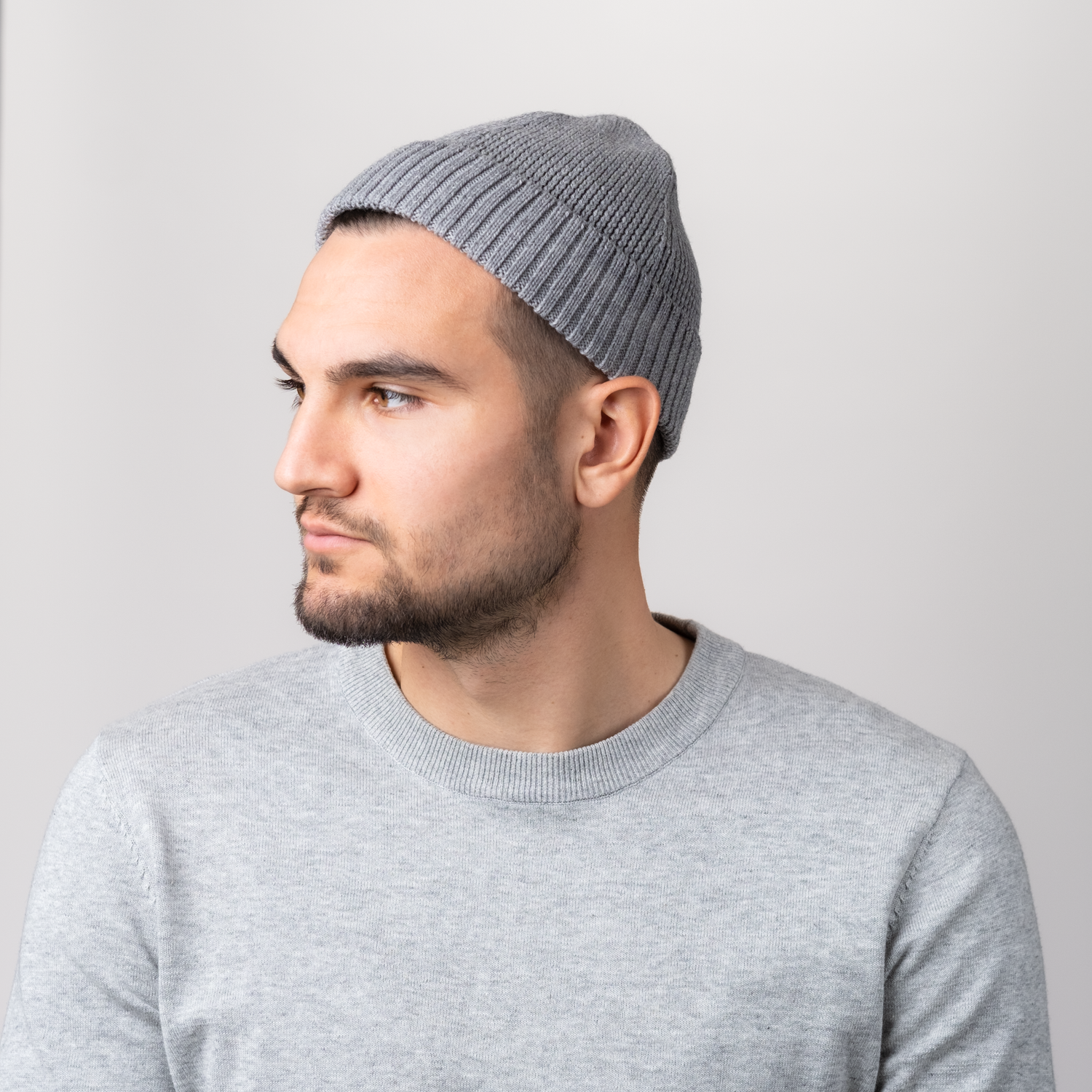 Kjomp Low and Thin Beanie, Gray - Men