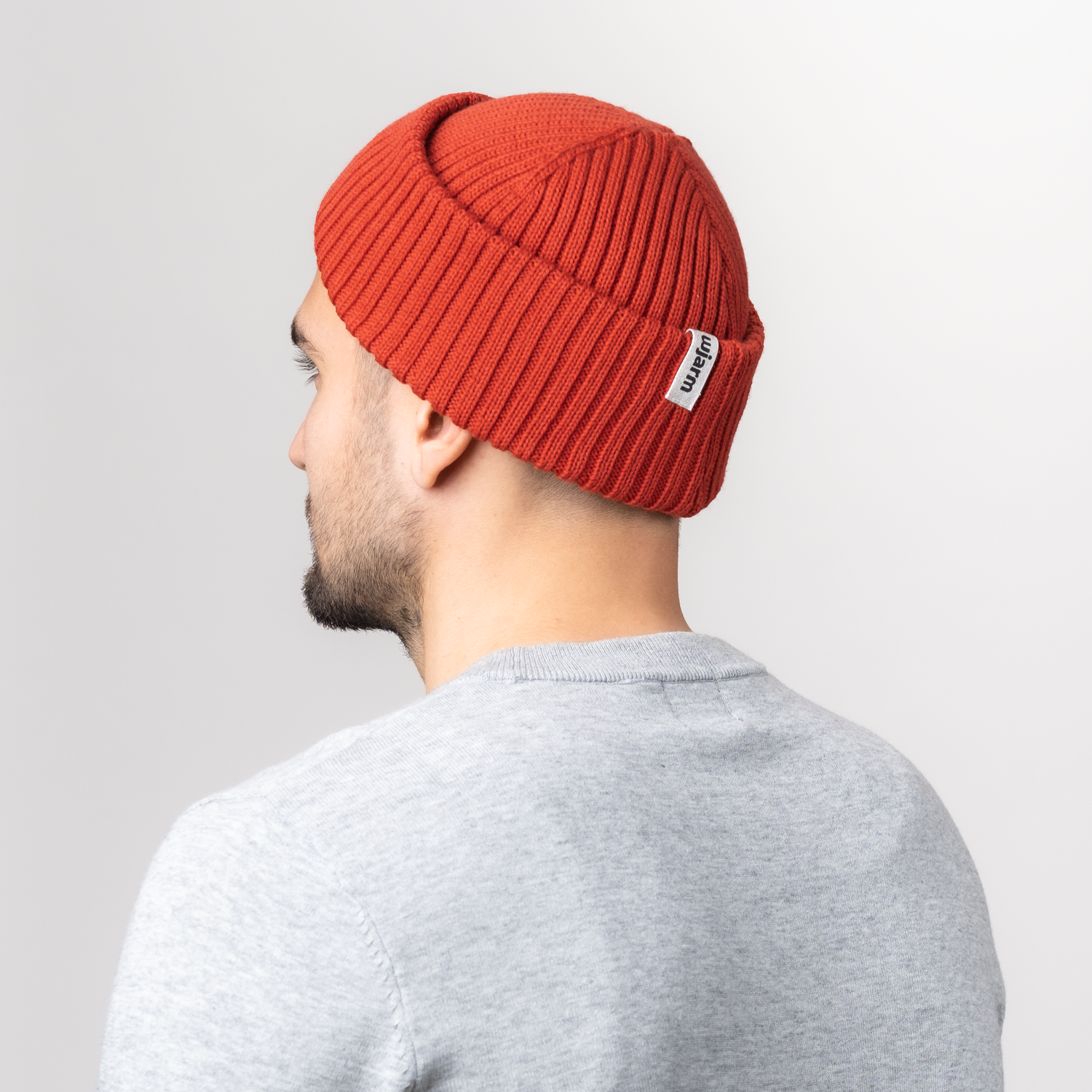 Ilakka Low Beanie, Red - Men's