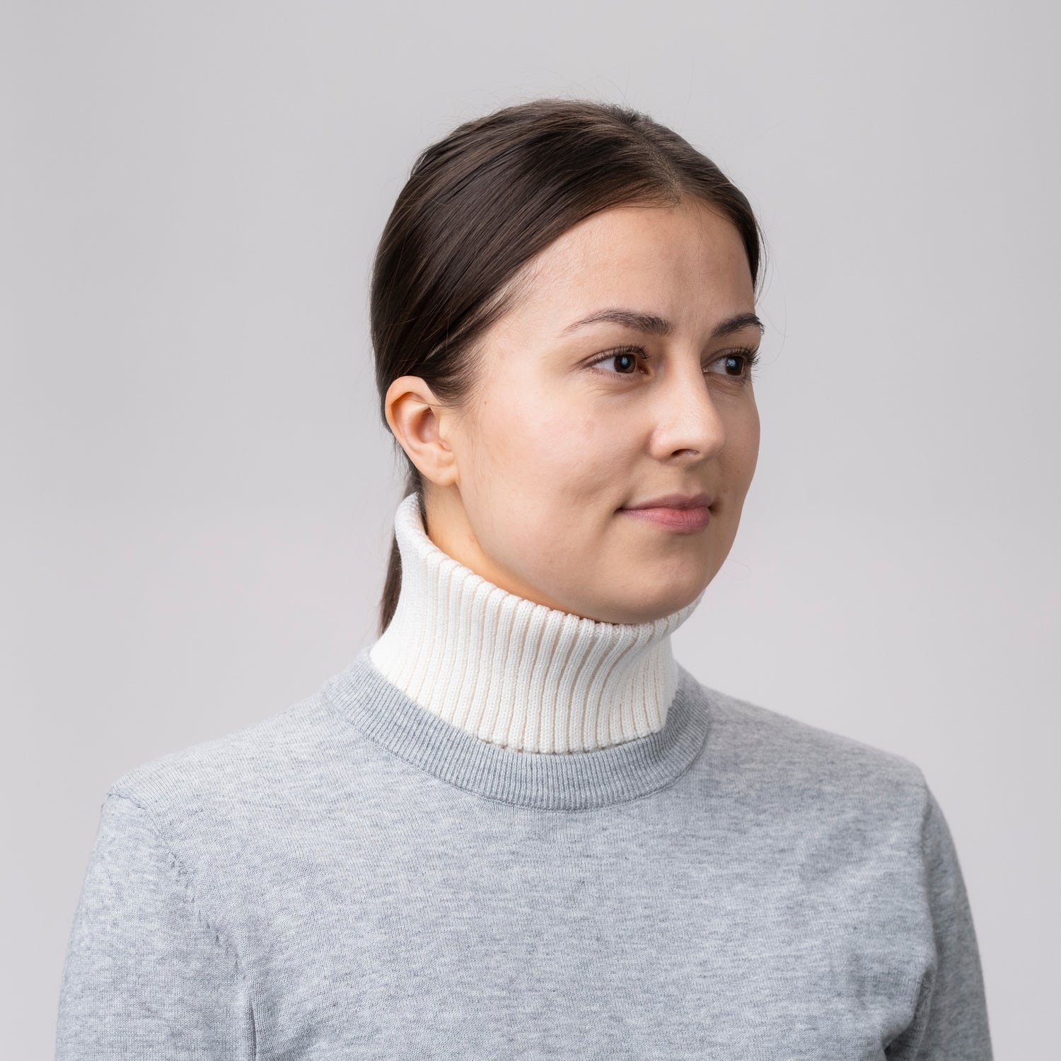 Ilakka Collar, White - Women's